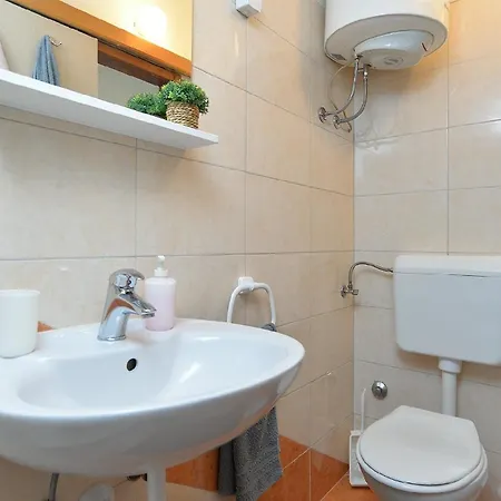 Fuer 2 Personen Ca 20 Qm In Fazana, Istrien Istrische Riviera Apartment *