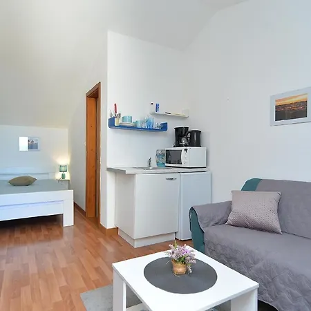 Fuer 2 Personen Ca 20 Qm In Fazana, Istrien Istrische Riviera Fazana