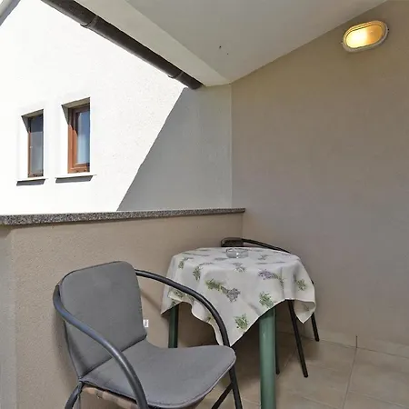 Apartment Fuer 2 Personen Ca 20 Qm In Fazana, Istrien Istrische Riviera *